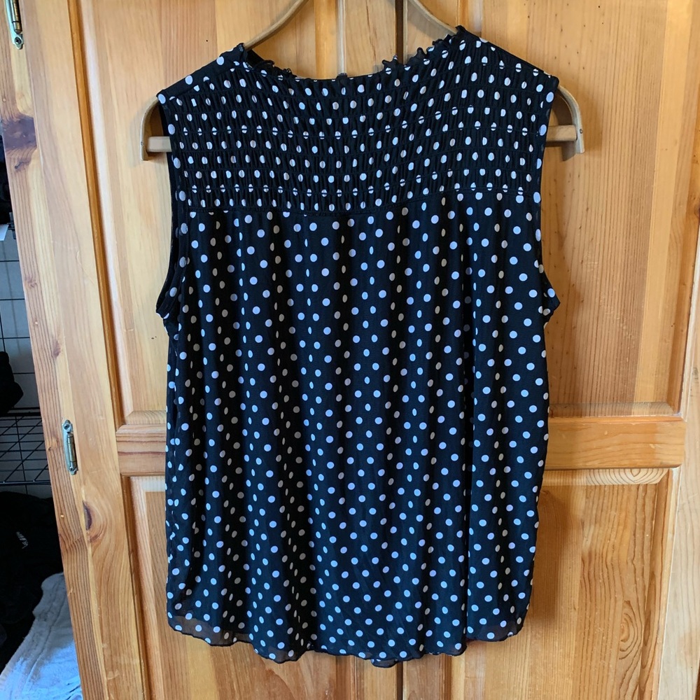*** NWOT Kim & Cami Black White Polka Dot Top Shirt L
